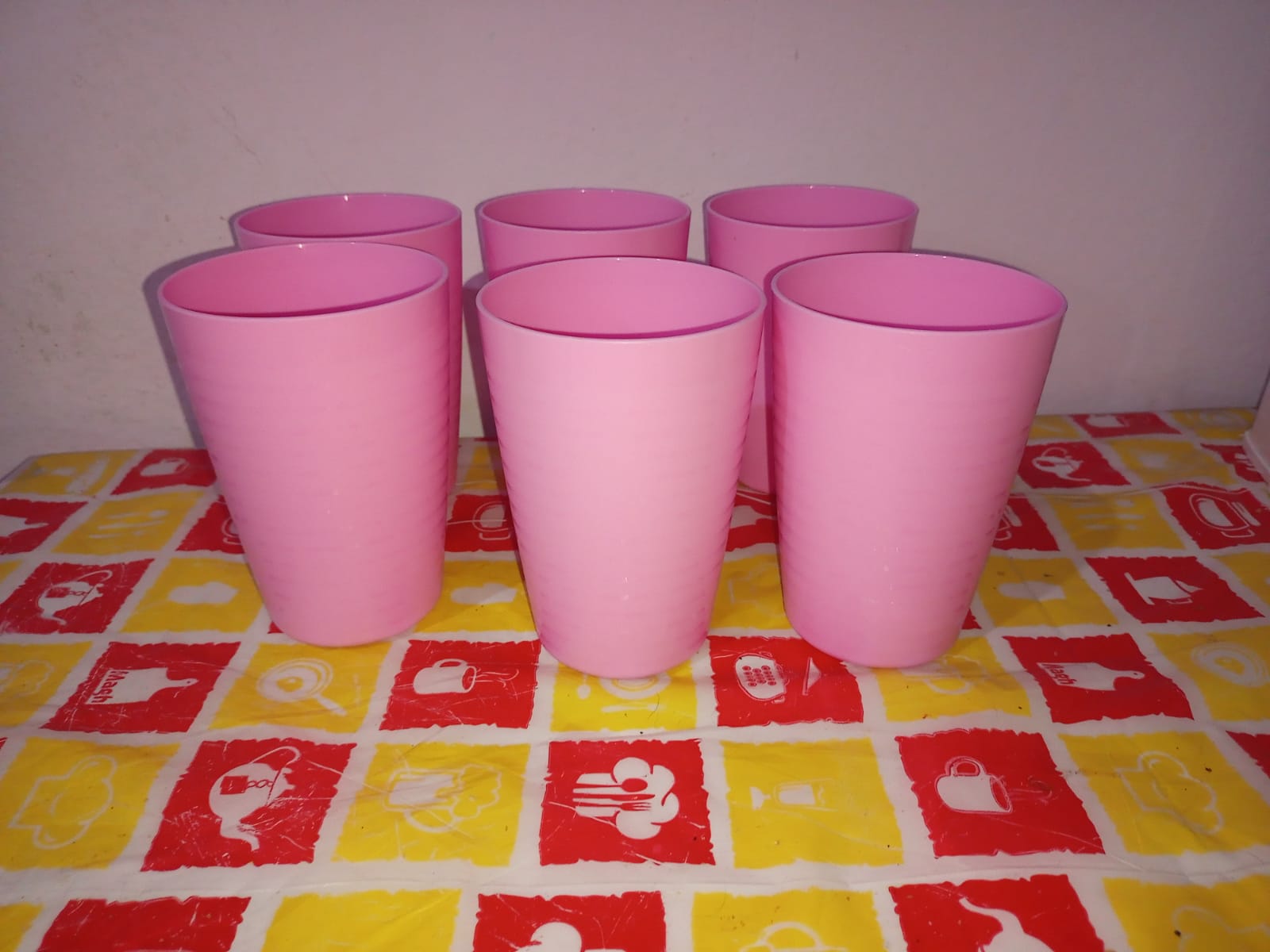 Vasos importados de plástico 